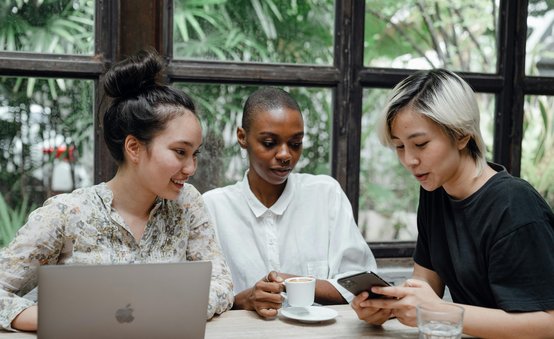 pexels-ketut-subiyanto-4350214